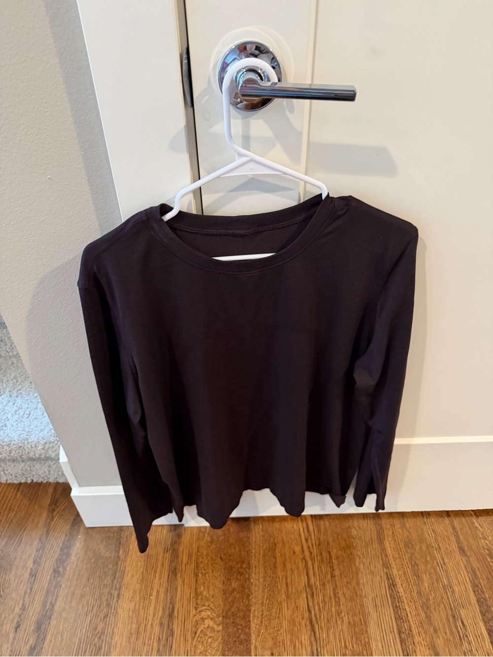 lululemon athletica Women's Brown Long-Sleeve Crew Tee